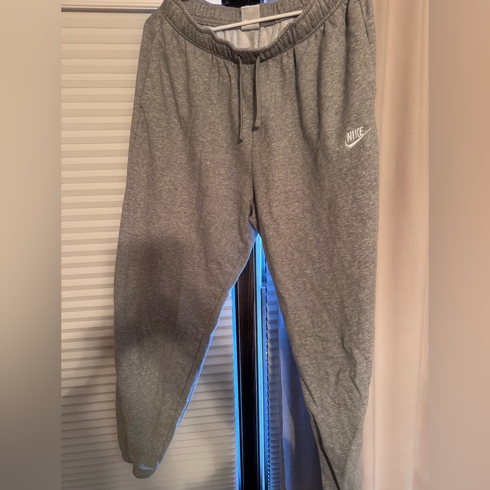 Nike Heather Gray Sweatpants